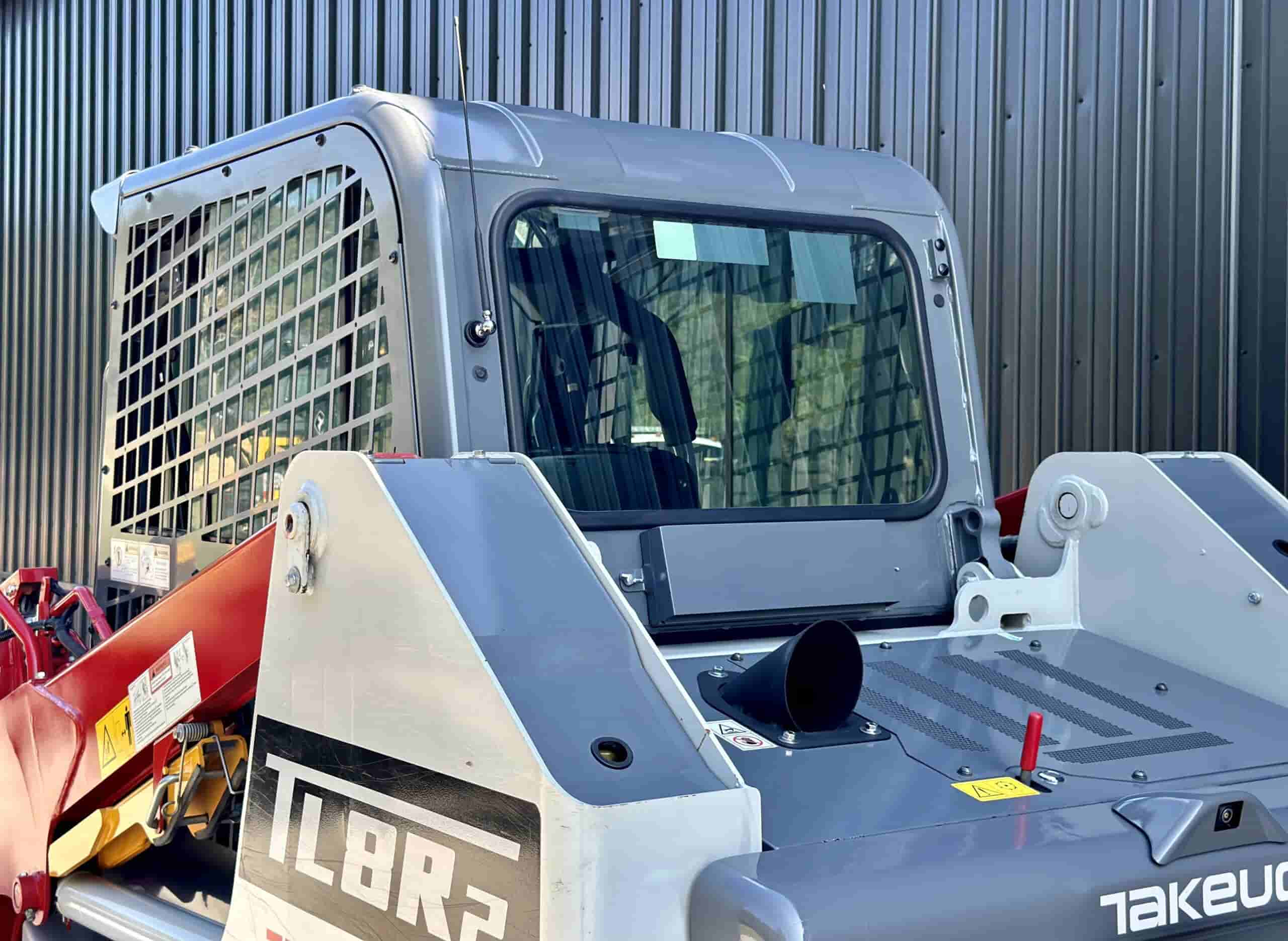 2021 TAKEUCHI TL8R2
